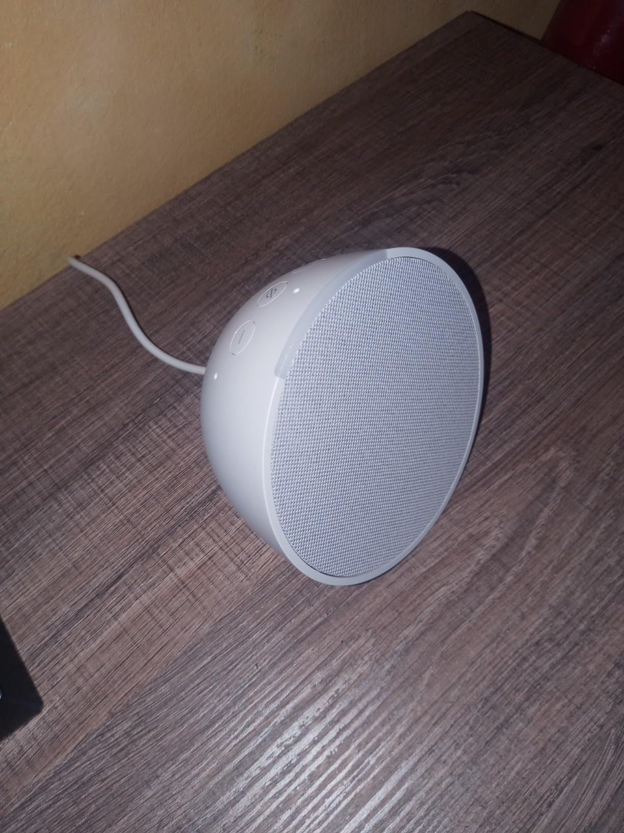 Echo Pop | Smart speaker compacto com som envolvente e Alexa | Cor Preta | Amazon (BR)