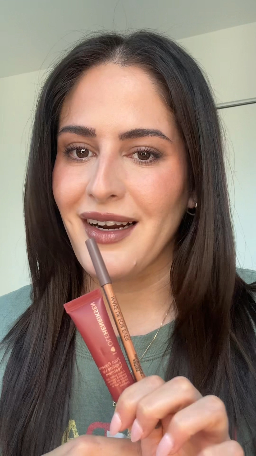 Cool toned brown lip combo
MUFE - Endless Cacao
Ole Henriksen - Cocoa Creme

#LTKBeauty #LTKStyleTip