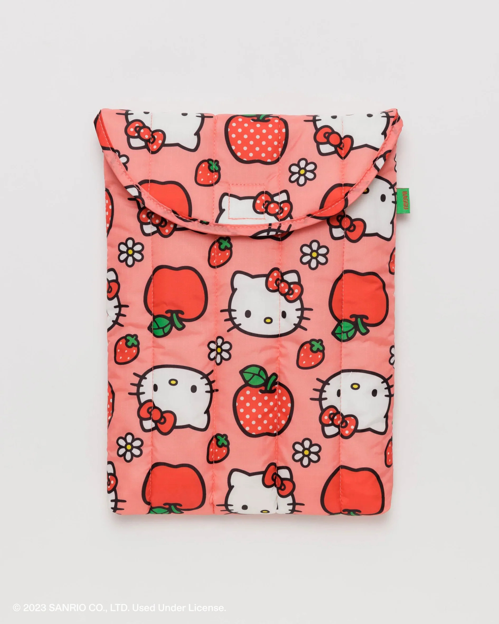 Puffy Laptop Sleeve 13"/14" : Hello Kitty Apple - Baggu | BAGGU