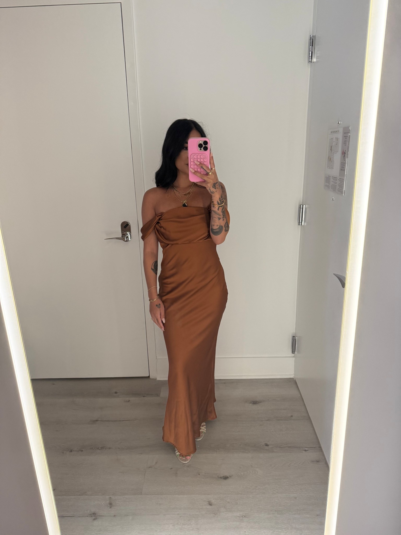 Wedding season is here and I have you covered with this beautiful dress. 


#amazondress #amazon #weddingseason #weddingguestdress 