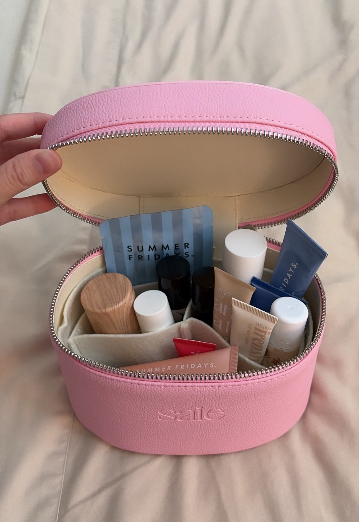 look how pink so prettyyy🩷

#makeupbag #saie #pink 

#LTKselfcare #LTKgrwm #LTKBeauty