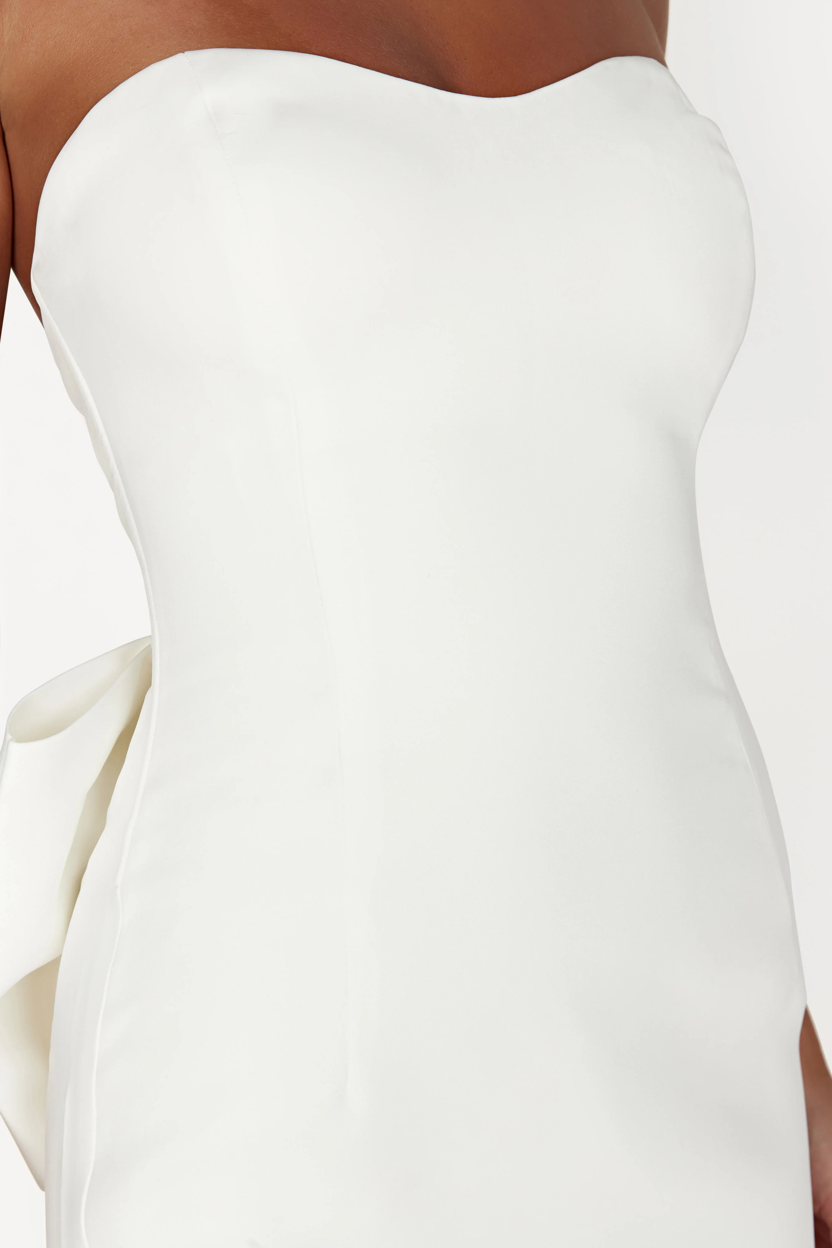 Meredith Strapless Bow Mini Dress - White | MESHKI US