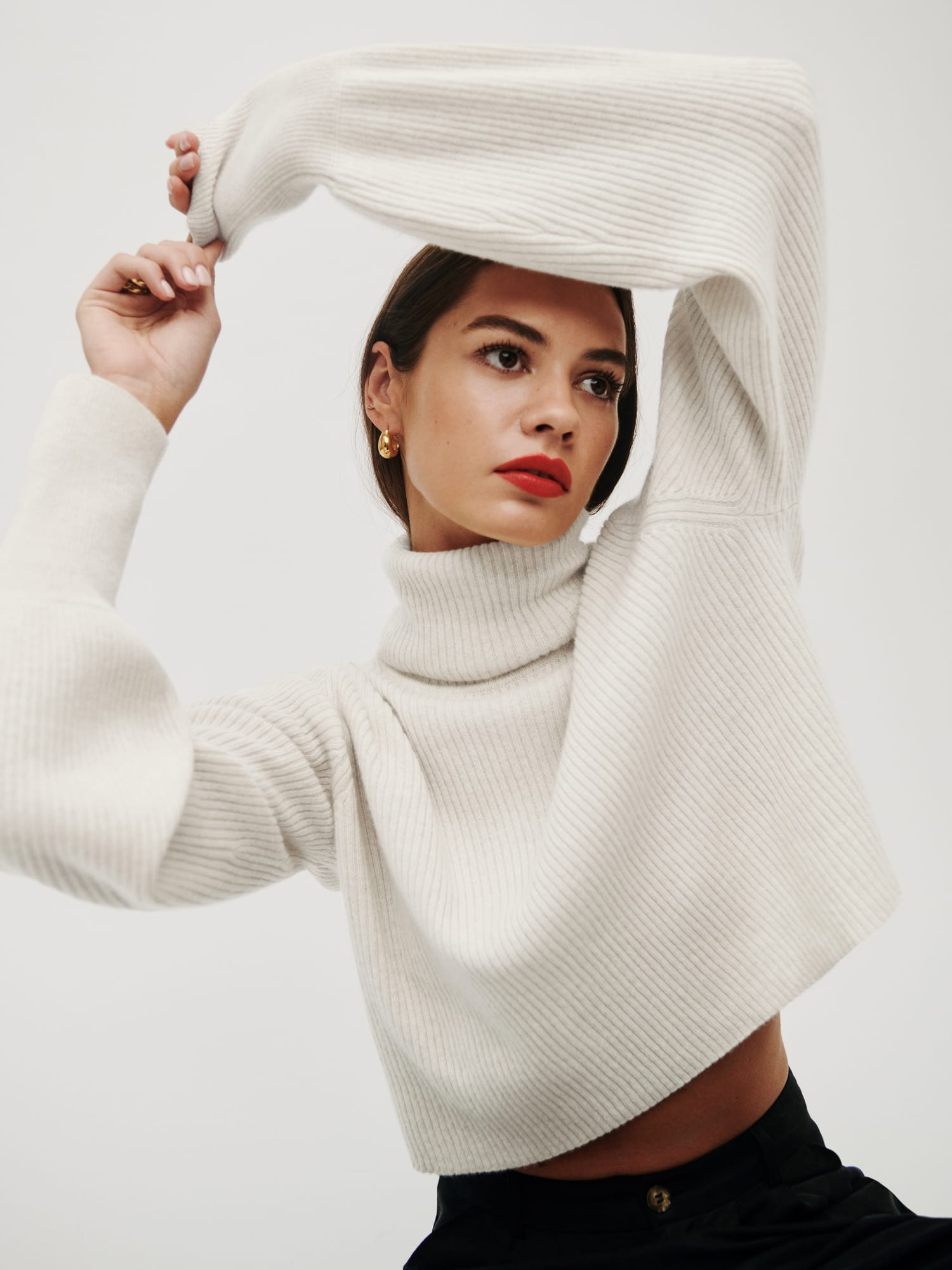 Luisa Cropped Cashmere Sweater | Reformation (Global)