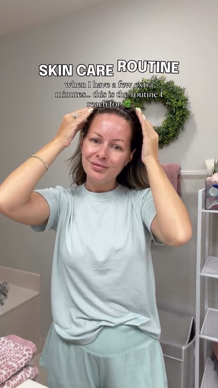 On the days I actually have a few extra minutes… this is the routine I’ve been sticking to lately from @mdblendwellness because it’s simple but still makes me feel a little more put together before the day starts!

Cleanser, toner, hyaluronic acid serum, and moisturizer — done.

I love that it’s made with ingredients like botanicals + peptides and just leaves my skin feeling really hydrated and refreshed.

Nothing crazy, just something that works and is easy to stay consistent with 🌿

Comment SKIN and I’ll send you everything. 

✨ follow for more easy mom routines + real life finds 

#mdblend #skincare #momapproved #slowmorning #skincareroutine