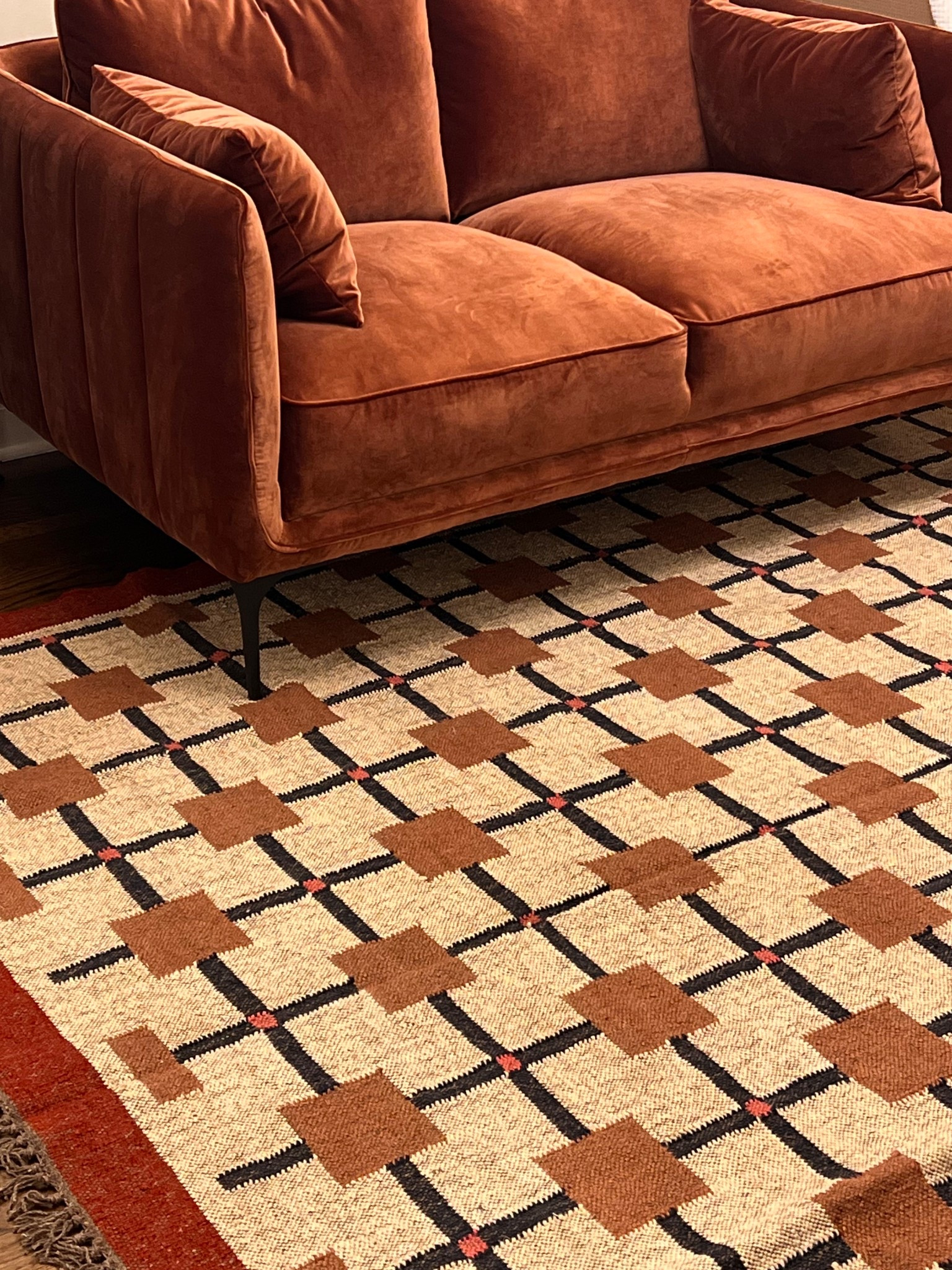 a 7x9” cost me $330, which is less than what my local homegoods has rugs for, plus it was made by real artisans, and it’s 100x cooler


#LTKHome #LTKSaleAlert #LTKHoliday