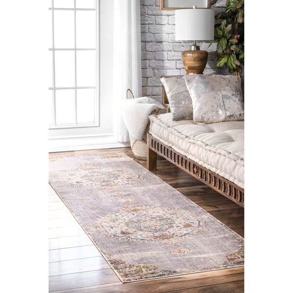 nuLOOM Grey Transitional Medallion Runner Area Rug - 2' 6" x 8' | Bed Bath & Beyond