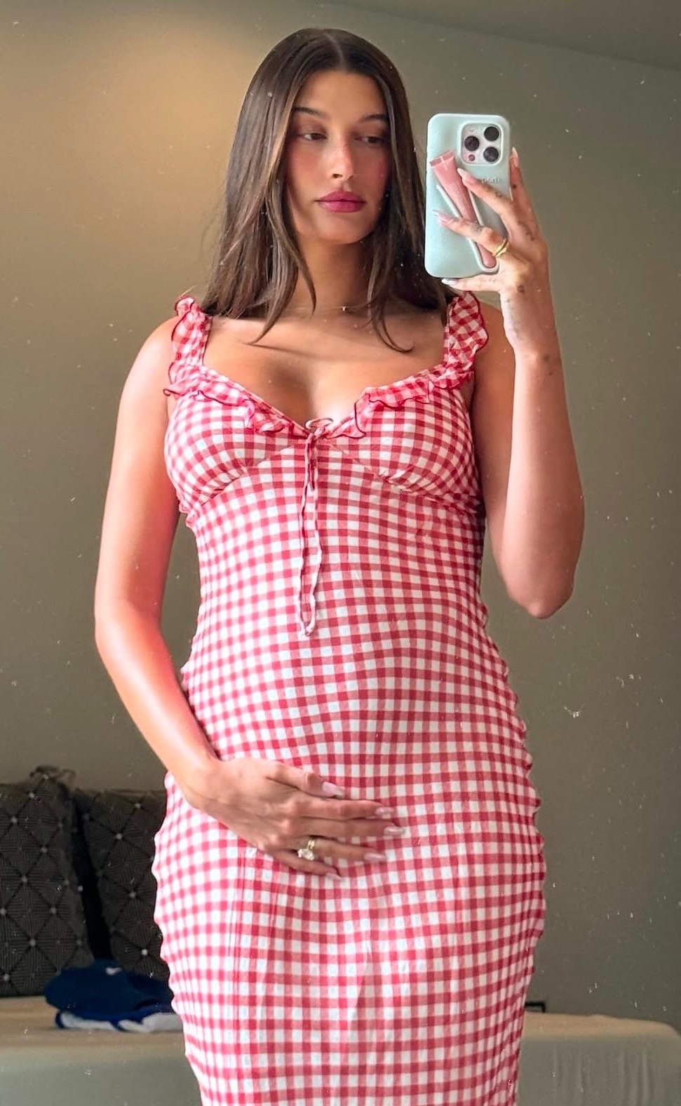 Loved this red gingham dress worn by Hailey Bieber for the spring so I found some similar ones for you to shop!
.
.
.
.
.
Spring dress summer dress Anthropologie meshki Frankie’s bikinis Bella hadid peppermayo 

#LTKstyletip #LTKspring #LTKsummer