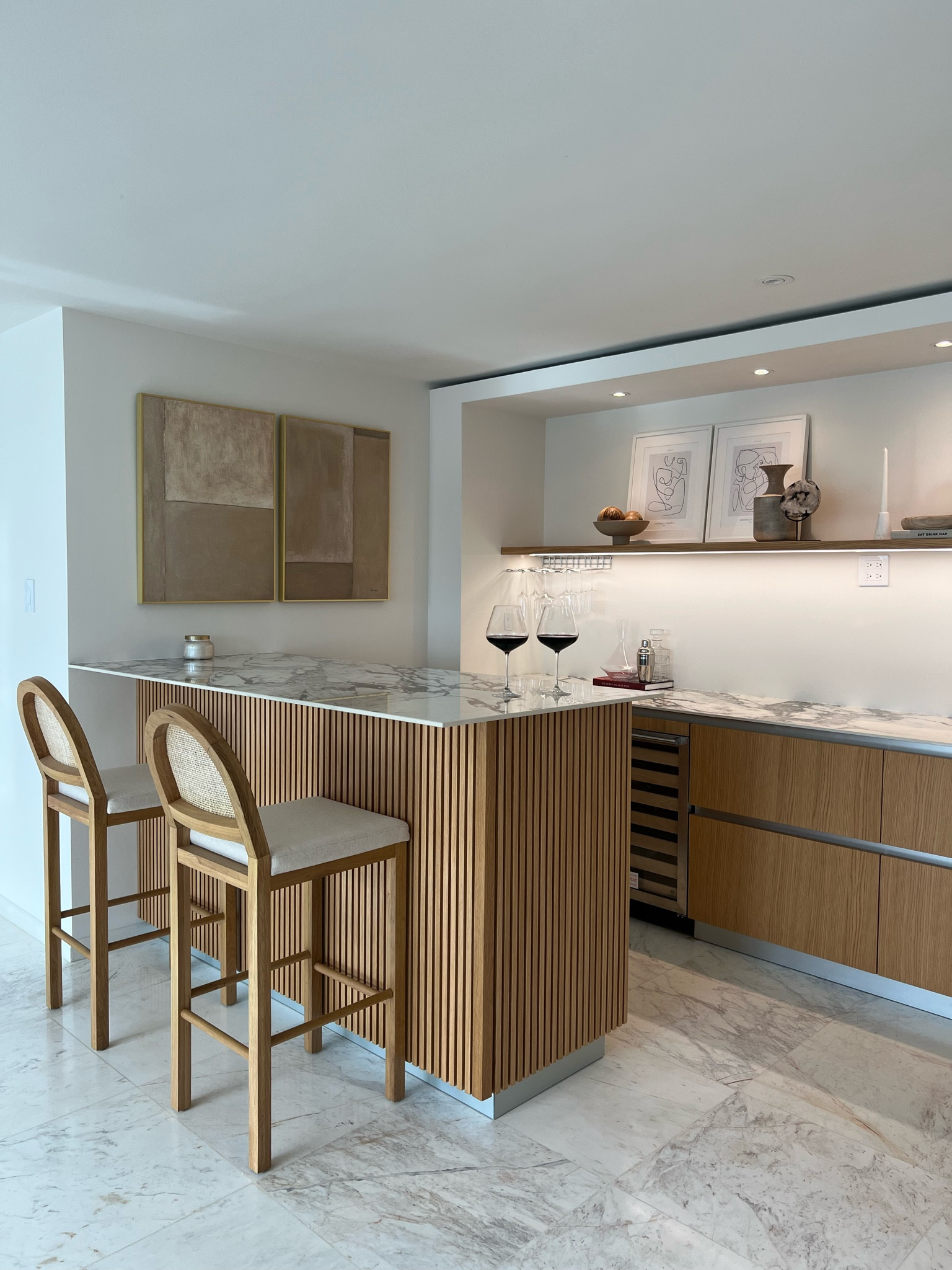 art: 24x32 each 
stools: bar height 

#LTKhome