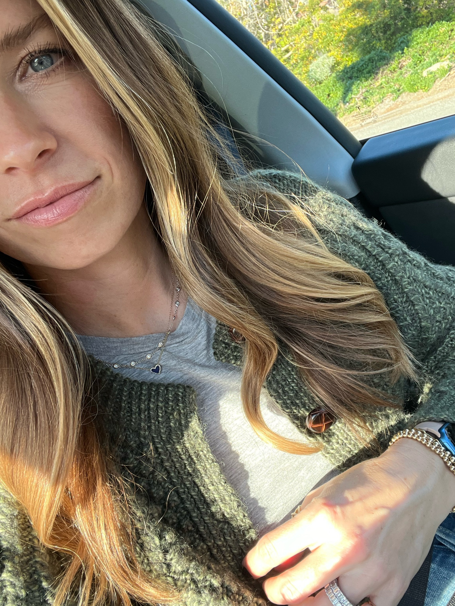 Car selfie, mom style, mom cardigan, Irish cardigan, fisherman cardigan, fisherman sweater, Irish sweater, gray T-shirt, perfect gray T-shirt, lipgloss, Xandra beauty


#LTKtravel #LTKworkwear #LTKbeauty