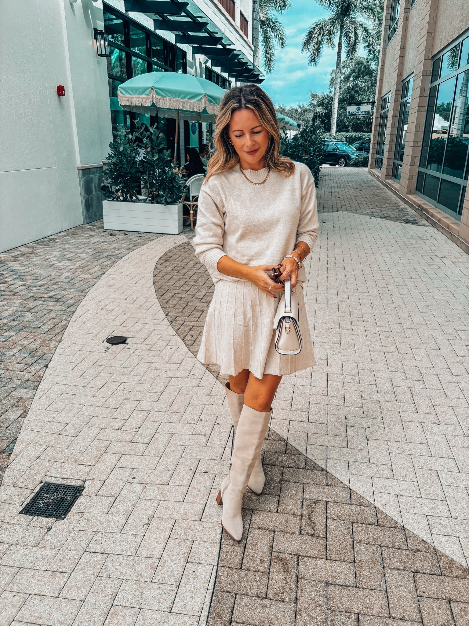 Leaning towards monochromatic cozy rich tones like how sophisticated beige looks for fall 🍂🤍✨ 

#LTKFindsUnder50 #LTKSeasonal #LTKStyleTip