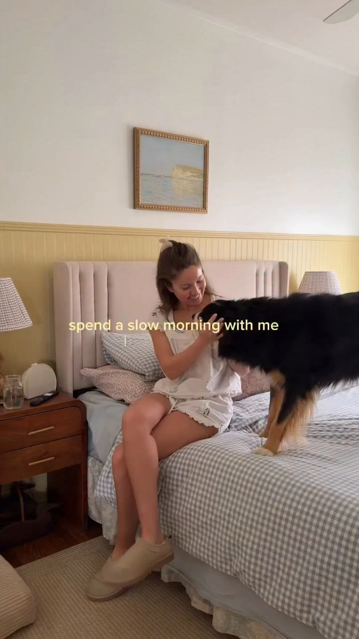 I love slow mornings!!!!! #morningroutine #morninginmylife #romanticizeyourlife #grwm @Printfresh  @ulta  @Hatch 