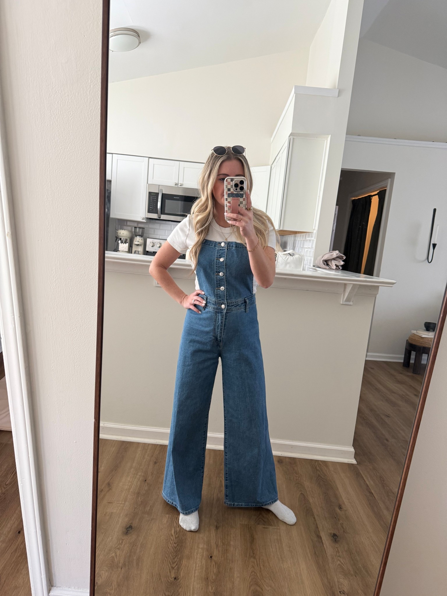 Wide leg denim that I’m loving!

#LTKFindsUnder50 #LTKSeasonal #LTKStyleTip