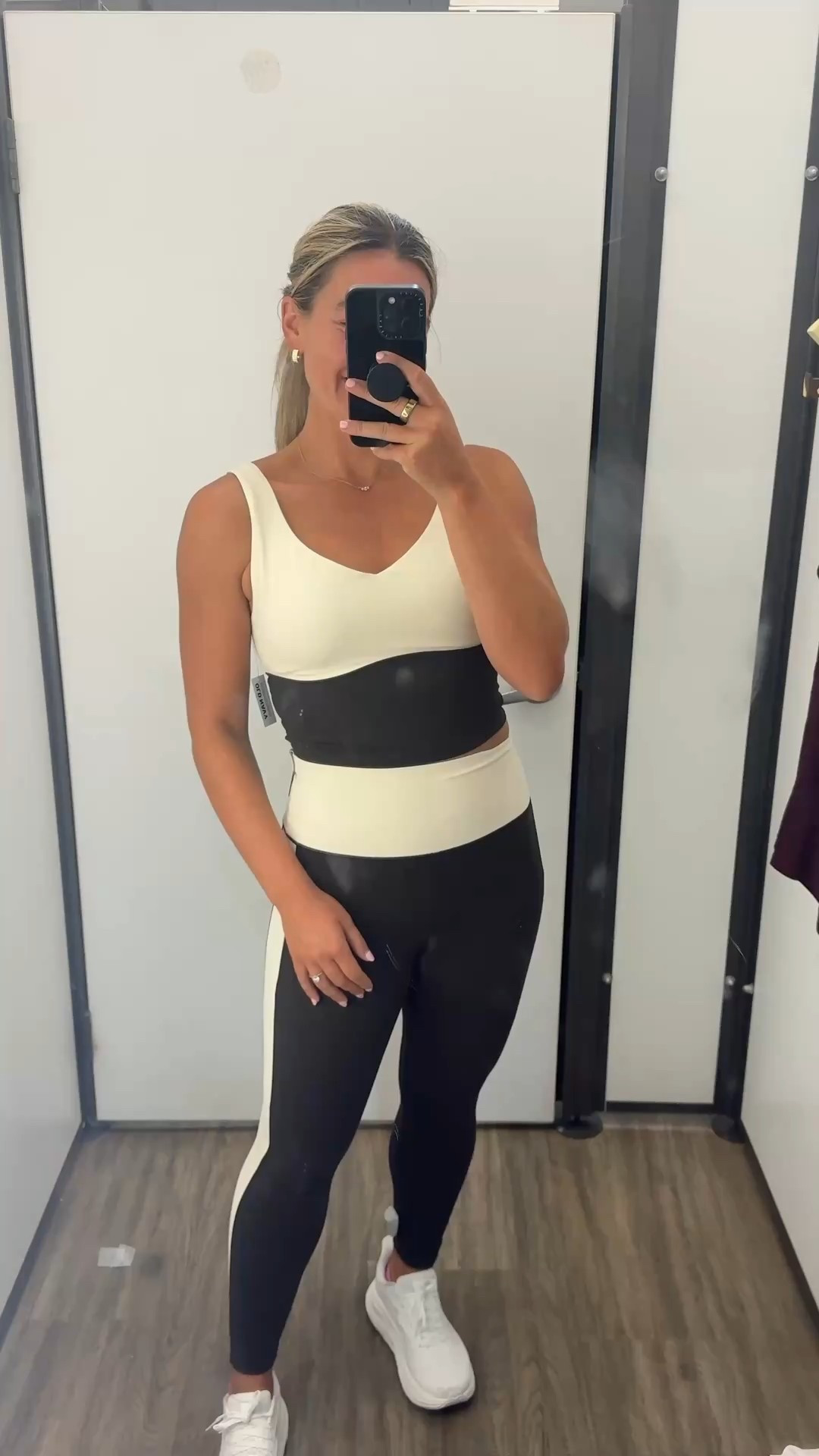 Old navy fall new arrivals activewear! Wearing M 

#LTKSeasonal #LTKStyleTip #LTKFindsUnder50