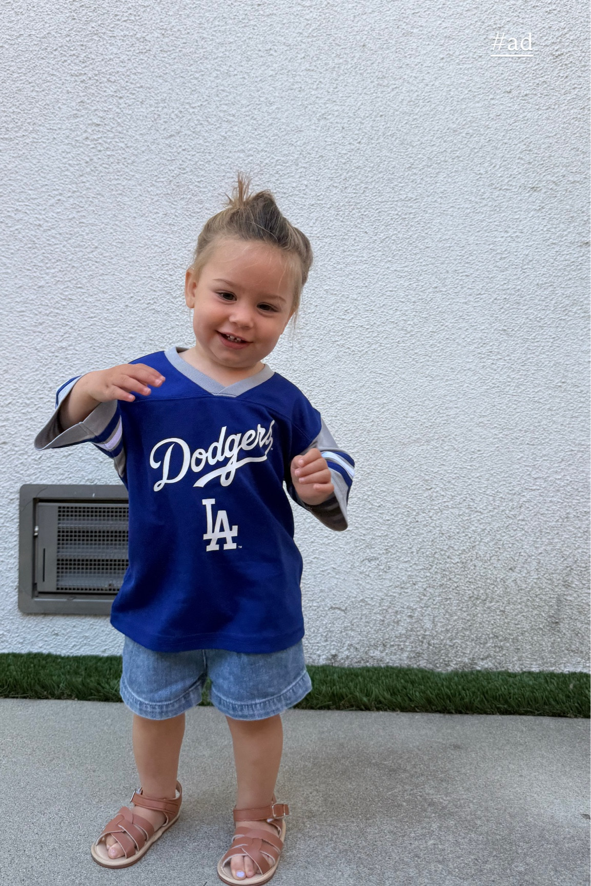 #ad MLB gear from target such cute style options for women, men, kids, & infants too! #ad #TargetPartner #mlbfashion @target

#LTKKids #LTKBaby