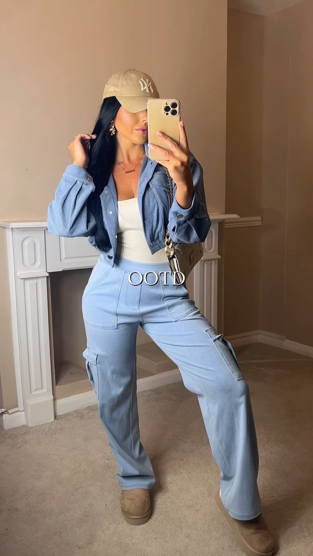 Cargo Jeans will forever be my favourite form of jeans. They looks so stylish, paired with a Halara Jacket in colour Dusty Blue. 

Cargo Jeans: 
Colour: Cyan Blue
Size: S, Regular 

Ribbed Jacket: 
Colour: Dusty Blue
Size: S

#LTKjeans #LTKuk #LTKautumn