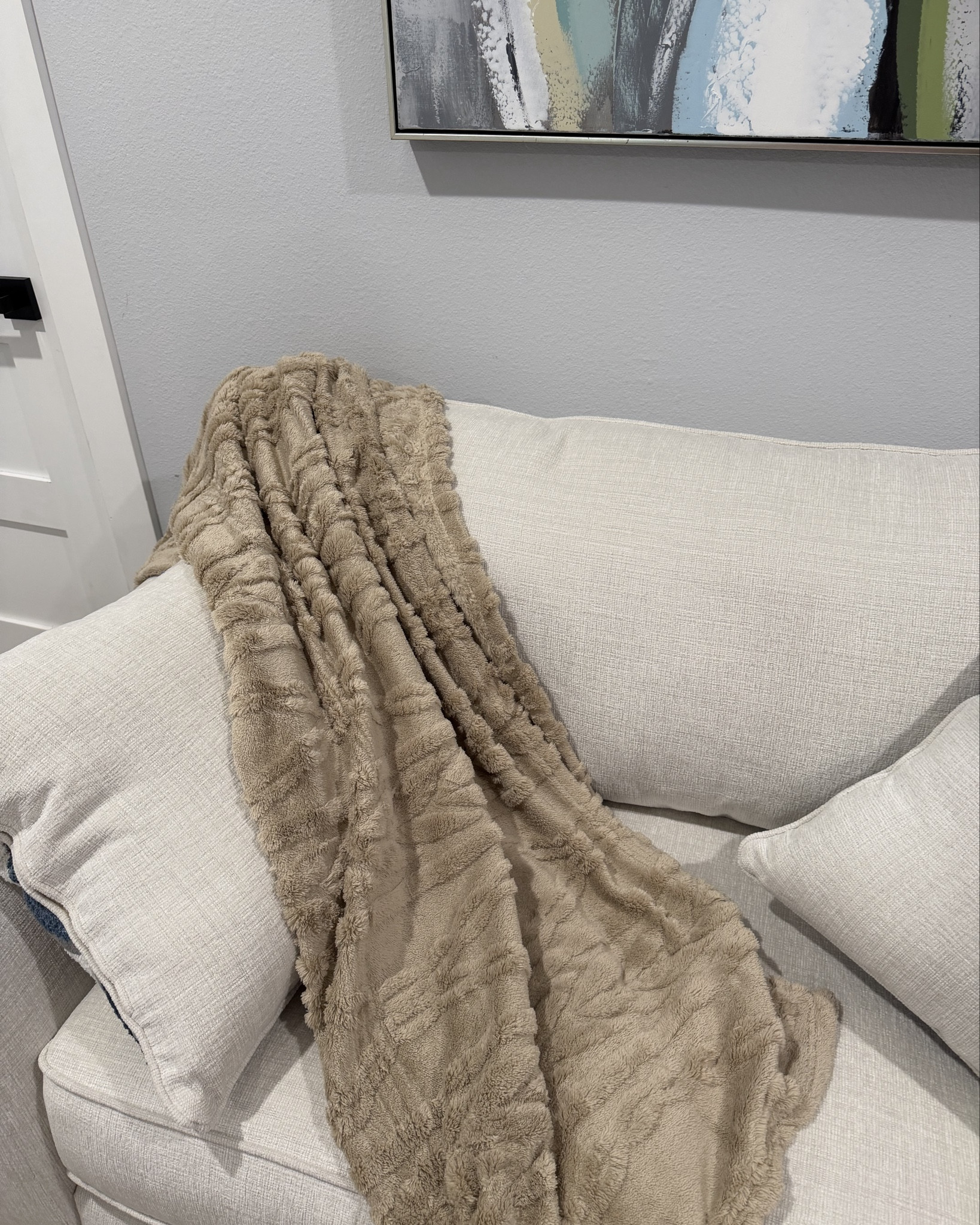 The coziest throw and it’s SUPER affordable. I bought two. 

#LTKHome #LTKFindsUnder50 #LTKGiftGuide