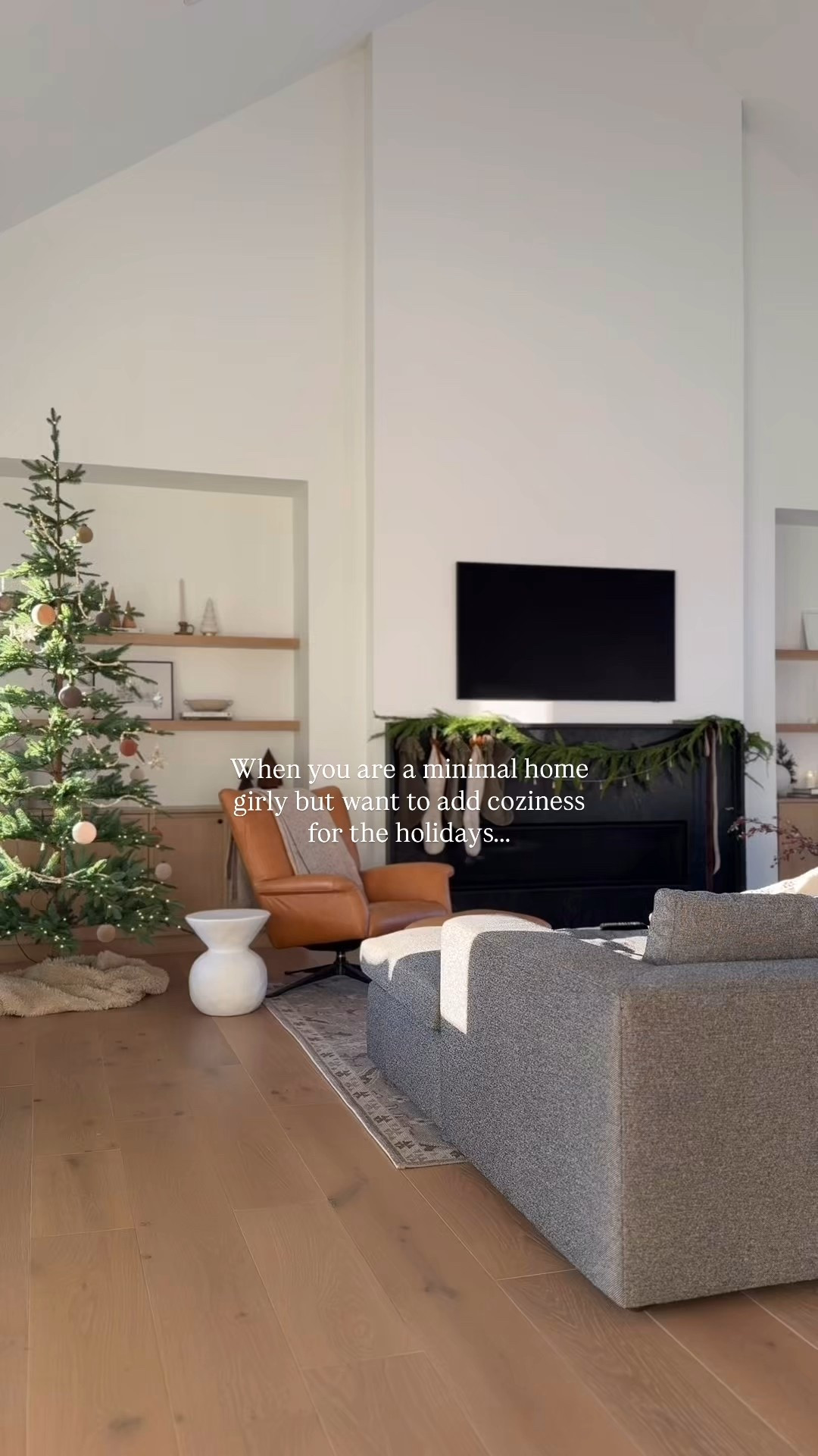 Minimal modern Christmas vibes 

#LTKHome #LTKHoliday