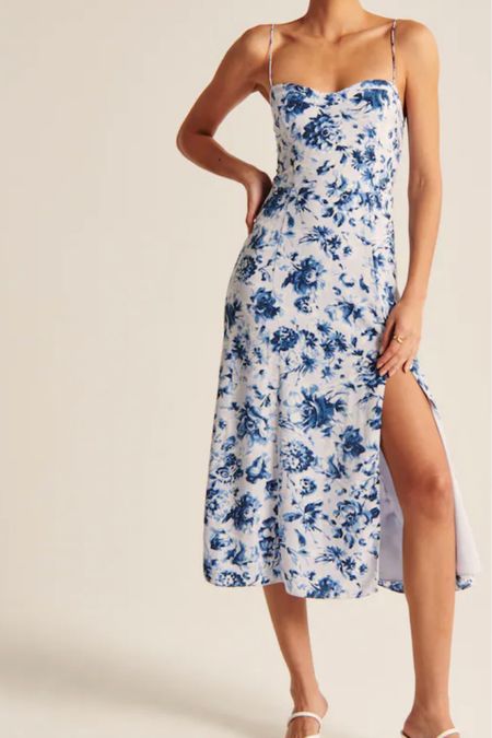 This floral dress is the perfect spring wedding guest dress! #weddingguest #weddingguestdress 

#LTKFind #LTKU #LTKwedding