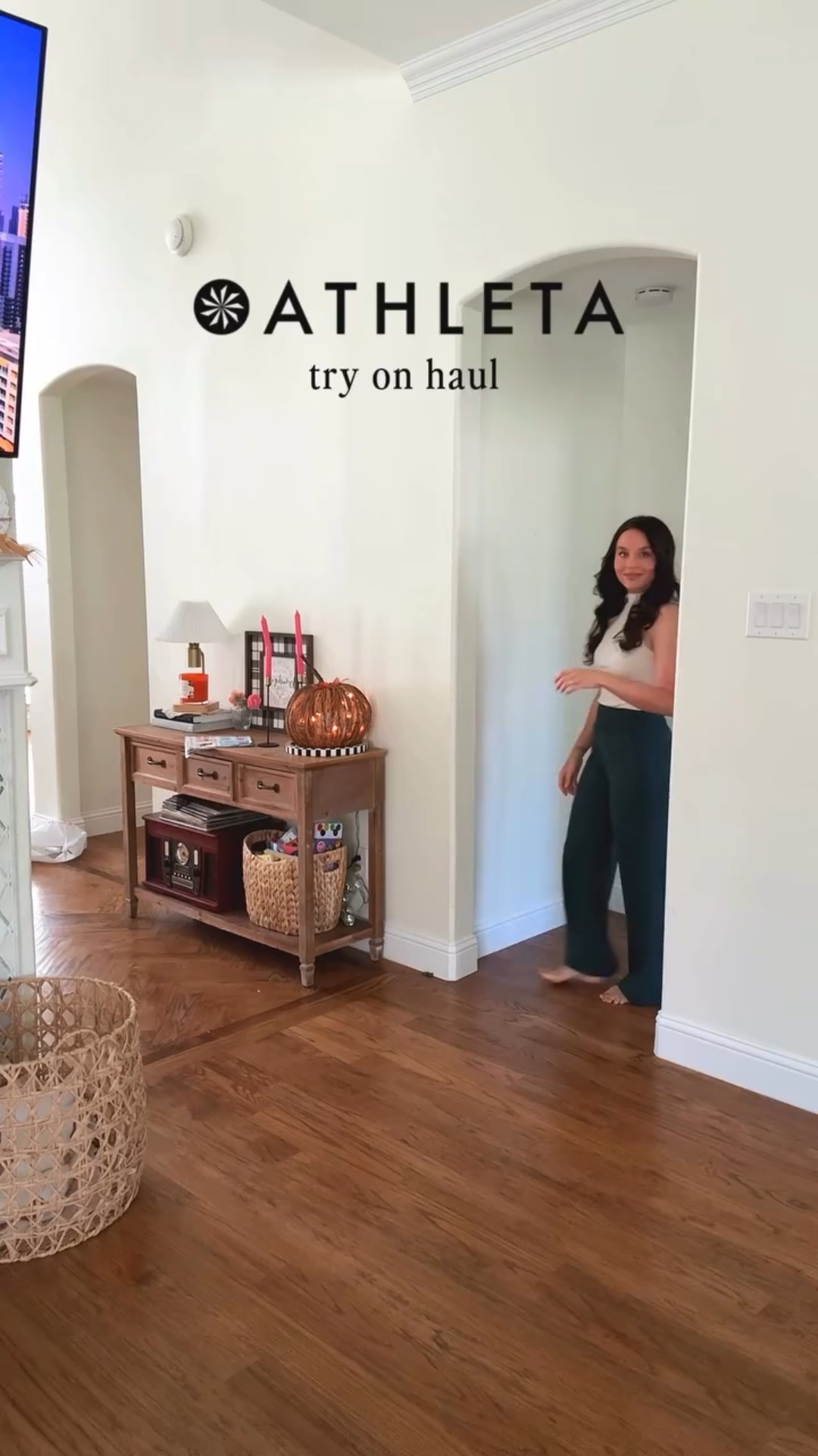 Birthday week = excuse for a full @athleta try-on ✨thank you so much @brandyvoirin for helping me style all of these FANTASTIC fits!! 

I wanted pieces that feel:
💛 Comfortable enough for caves + long walks
💛 Cute enough for birthday dinners + cozy moments
💛 Stylish enough to make me feel put together

We’re heading to the Ozarks this week for my birthday, and I’m filming the whole thing as part of our family travel diaries. Think: hiking, lake views, pumpkin patches, and all the cozy fall vibes… but starting here with what’s in my suitcase.

Which outfit should I wear first? 👀👇

#AthletaStyle #TryOnHaul #AthletaPartner #TravelOutfits #MomStyle #FallOutfits #TravelVlog #FamilyTravel #BirthdayWeek
#momof3 #momfit #momlife #athletacreator #traveldiaries #familyof5 #momoutfit #athletasouthlake