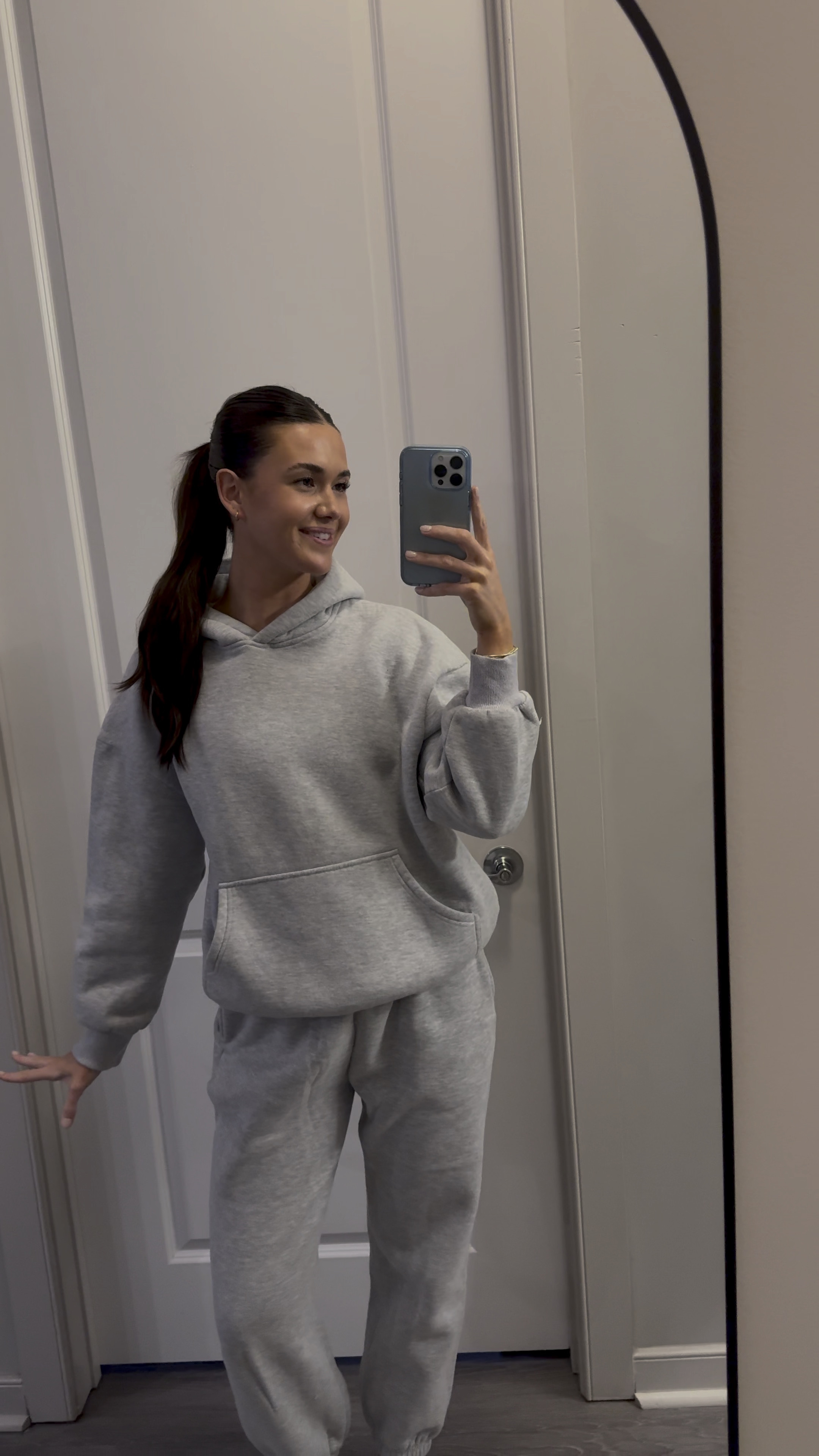 Amazon matching set! ON SALE NOW🩷
#loungewear #maychingset #hoodie #sweatpants #amazonn

#LTKFitness #LTKSaleAlert #LTKFindsUnder50