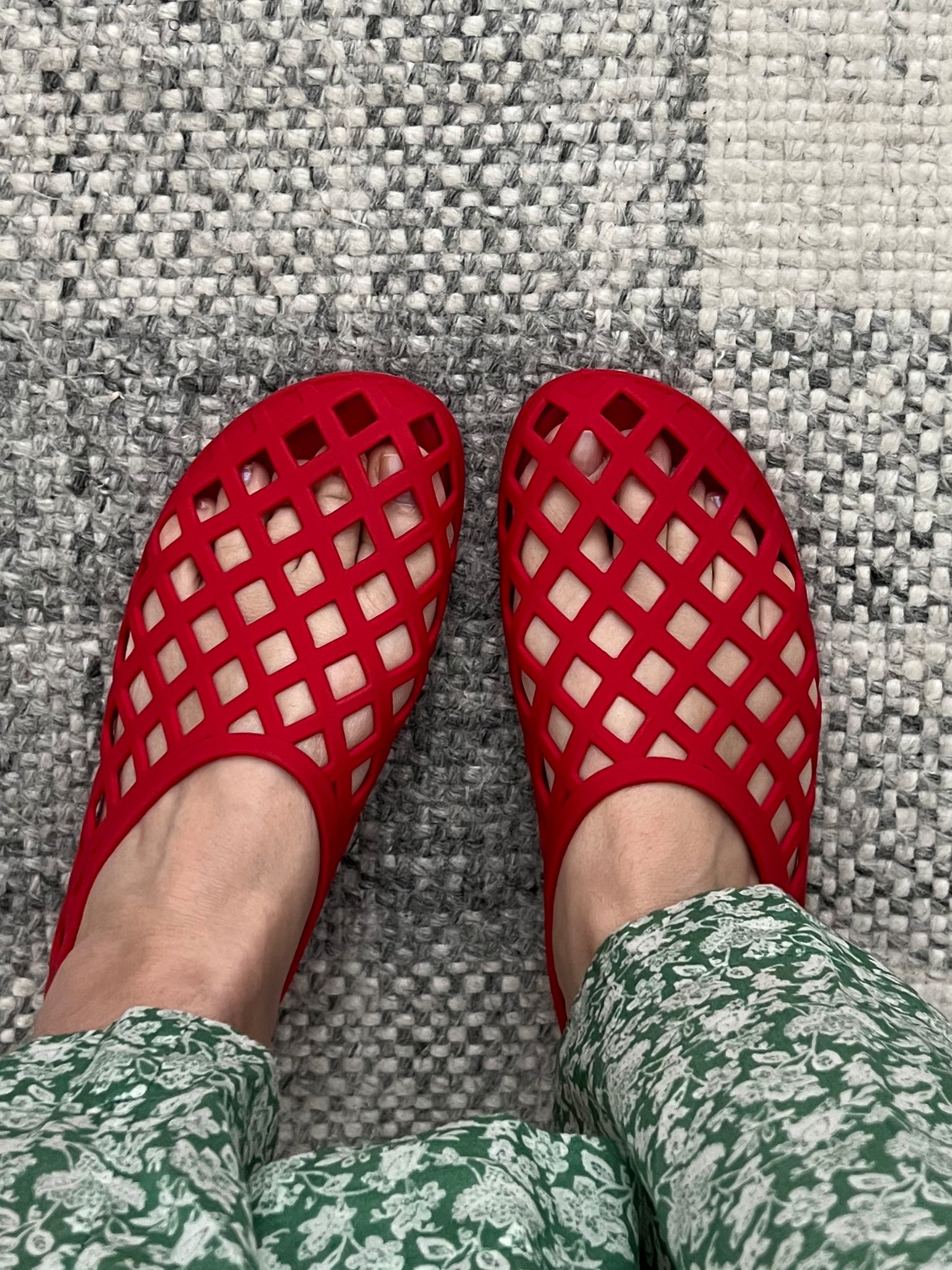 Cute jellies please!

#LTKSeasonal #LTKStyleTip