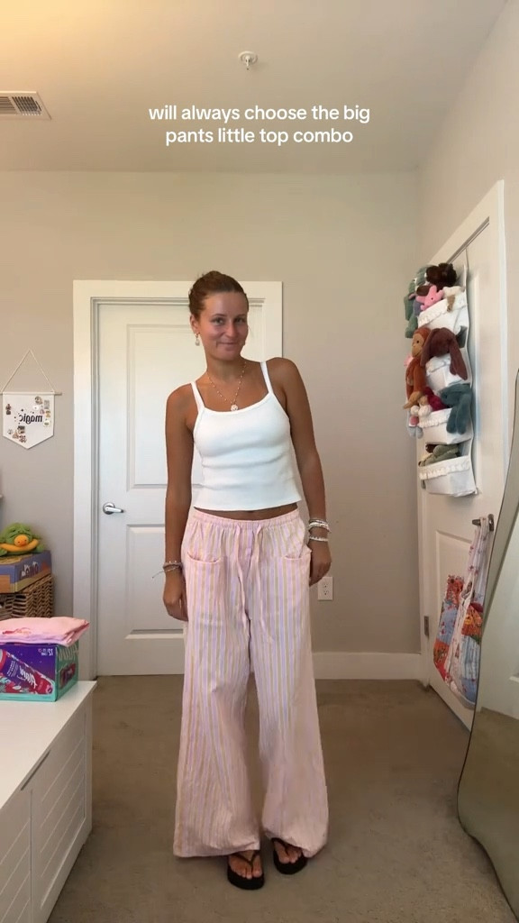 My favorite fit combo! 

Wearing a size large in the pants!

Outfit inspo, Amazon fashion, brandy Melville, colorful pants, amazon free people dupe, striped pink flowy pants 

#LTKStyleTip #LTKFindsUnder50 #LTKVideo