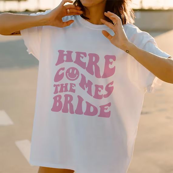 Here Comes the Bride Shirt, Retro Bride Shirt, Y2K Bride, Bridal Party Shirt, Bachelorette Party,... | Etsy (US)