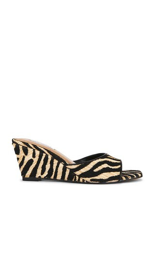 Steve Madden Seleste Sandal in Black,Tan. - size 7.5 | Revolve Clothing (Global)