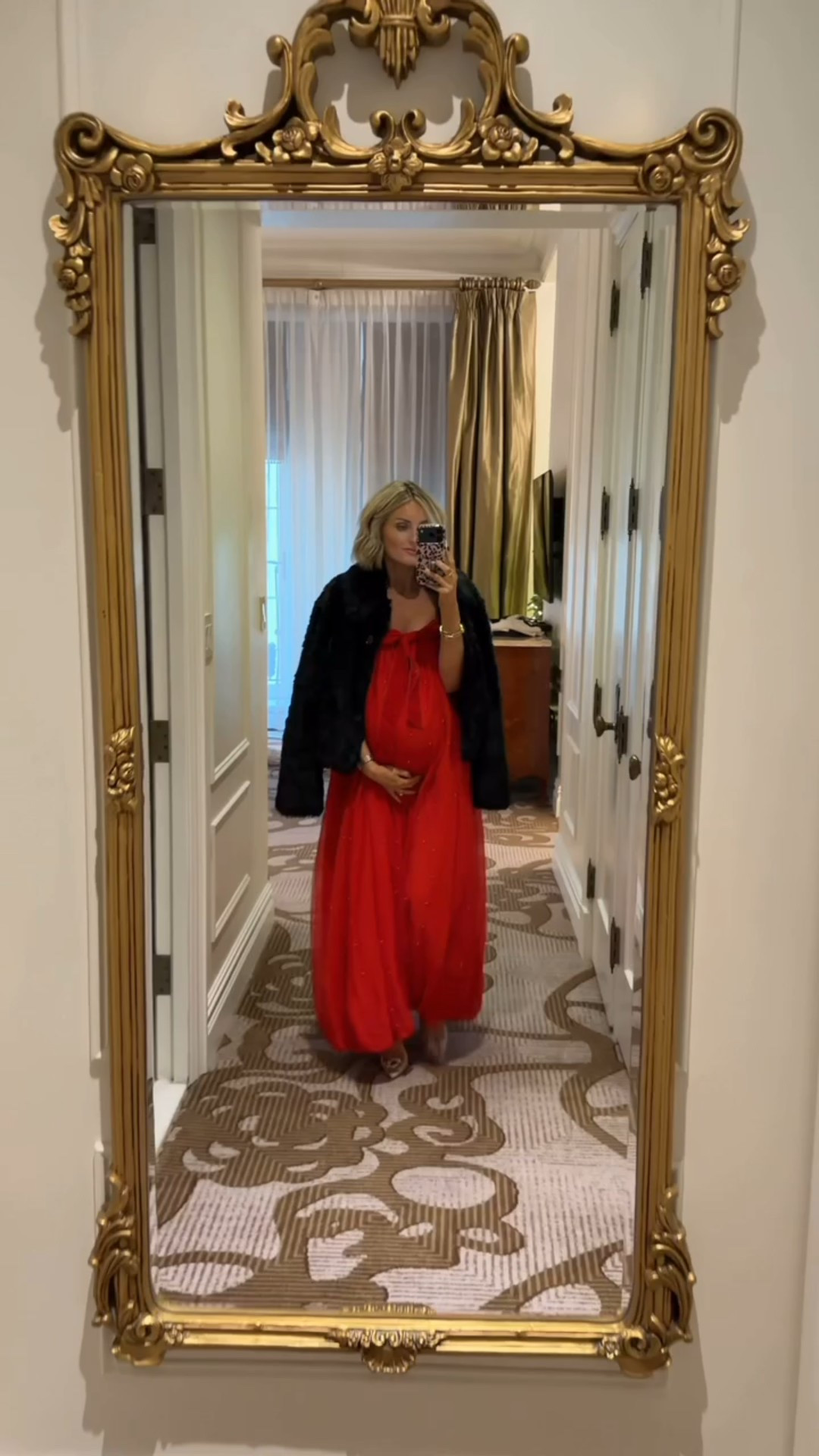 This dress would be the perfect option for your next holiday party! Wearing size small to accommodate the bump. Wearing XS in the jacket. 

Loverly Grey, Free People, red dress, holiday dress, Christmas dress, holiday party dress, Christmas party dresss

#LTKHoliday #LTKParties #LTKStyleTip