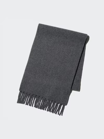 Soufflé Yarn Chunky StoleColour: 08 DARK GREY£24.90(133)1Out of stockGet notified when this pro... | UNIQLO (UK)