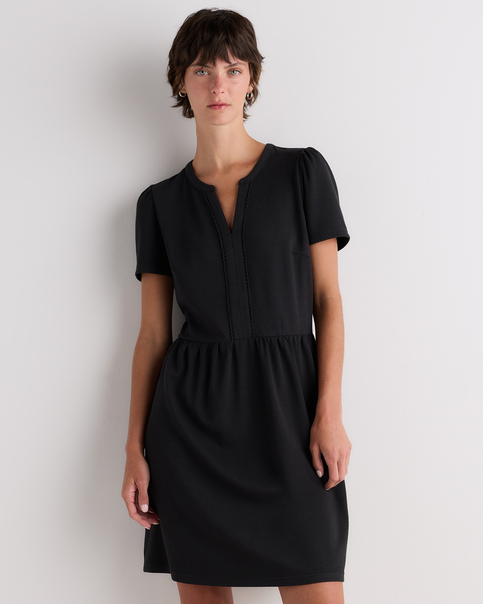 Quince | Women's Tencel Modal Knit V-Neck Mini Dress in True Black, Size Large | Quince