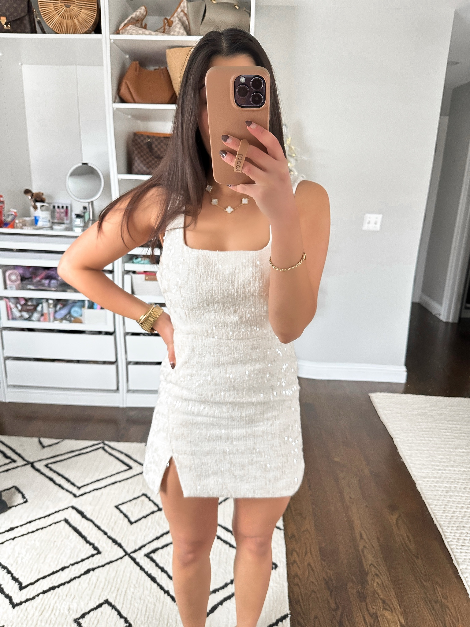 Holiday outfit idea 4!! This one was my favorite and could work for new years too  but definitely go up a size as it runs small 🤍✨


Holiday outfit, Christmas party outfit, Christmas outfit, Christmas dress, dressy holiday look, party outfit, velvet dress, floral dress, bow, new years dress, sparkly dress, 

#LTKHoliday #LTKSeasonal #LTKParties