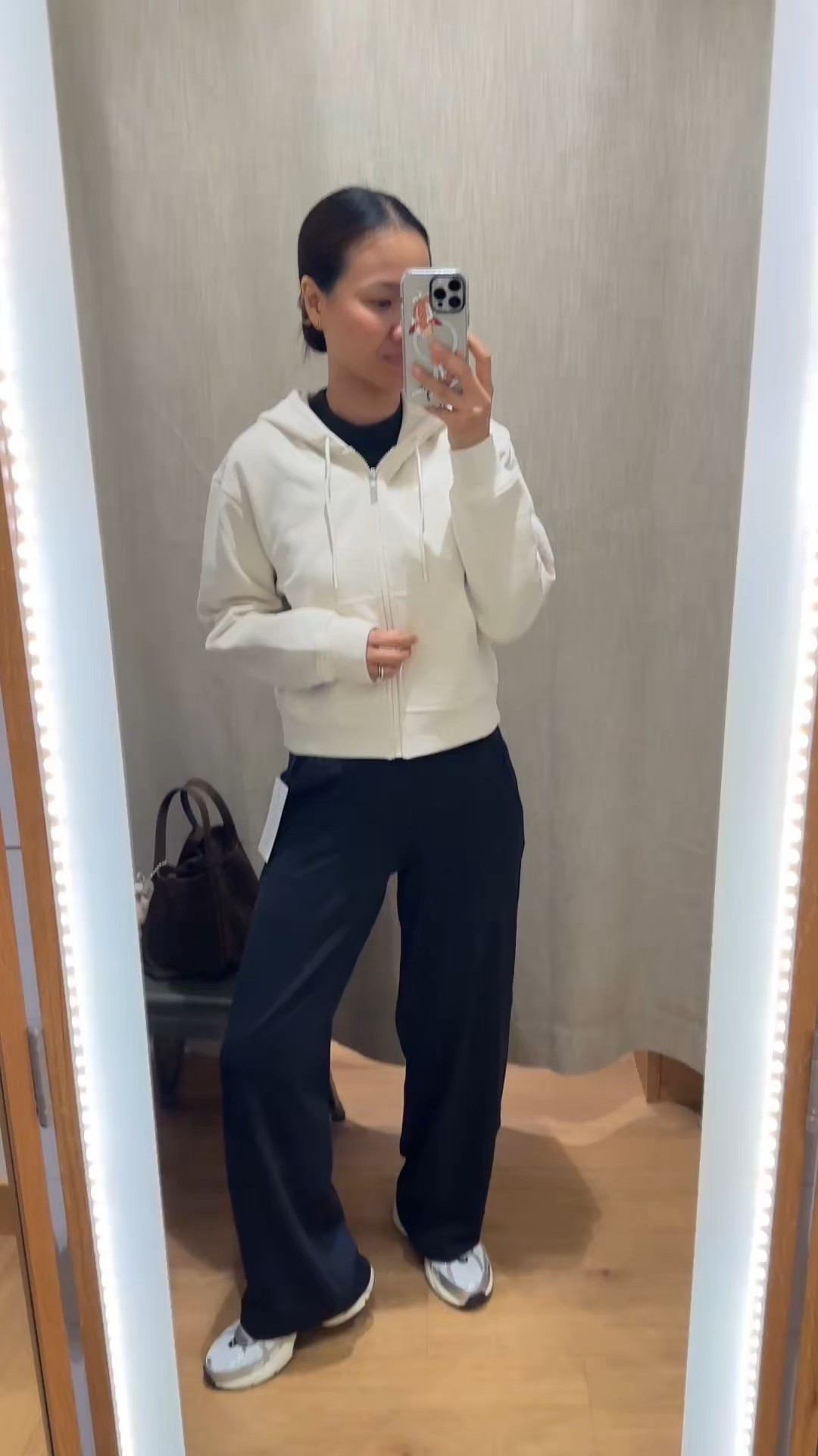 Athleta 30-50% off. Love everything I have here! 

#LTKSaleAlert #LTKGiftGuide #LTKHoliday