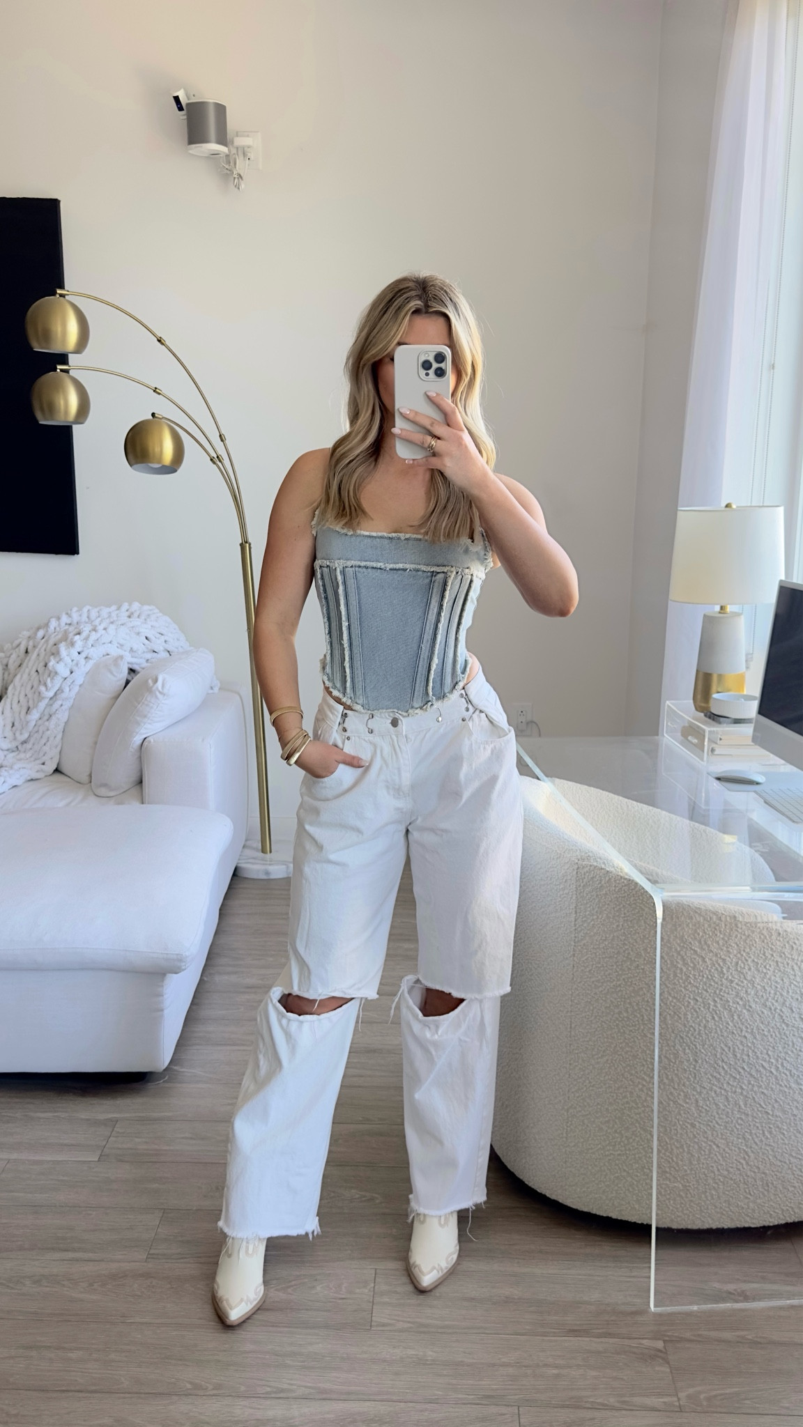 Stagecoach outfit inspo 🤍🤠

#LTKfindsunder100 #LTKFestival #LTKshoecrush