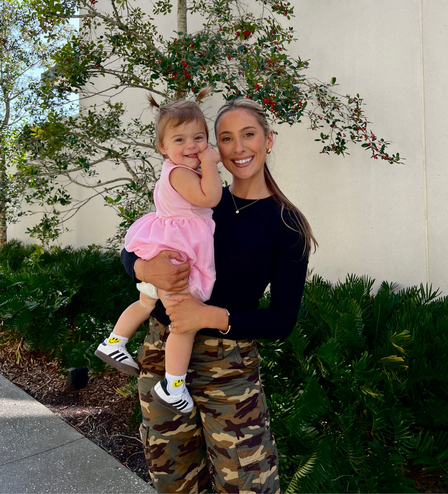 Fit details 🩶

Cargo pants | women’s cargo pants | Levi cargo pants | Levi’s | Levi’s jeans | women’s Levi’s | toddler adidas | adidas sambas | baby sambas | toddler sambas | baby shoes | old navy | Zara kids | baby clothes| 

#LTKfindsunder50 #LTKstyletip #LTKbeauty