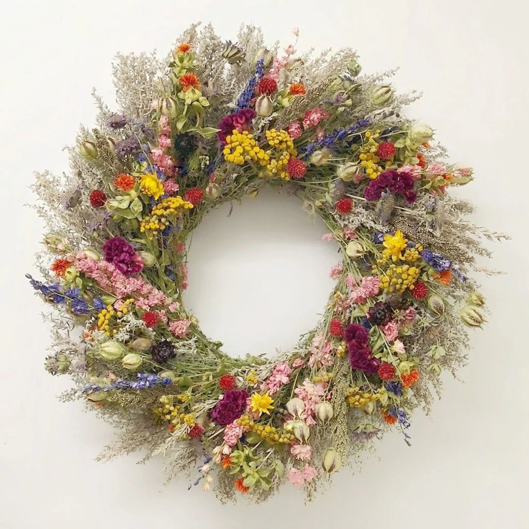 VanCortlandt Farms Natural Dried Flower Handmade Meadow Parade Wreath | Etsy (IT)