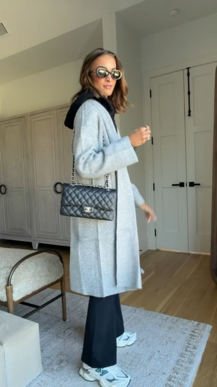 majorly blown away by this cutie amazon coatigan 😍😍