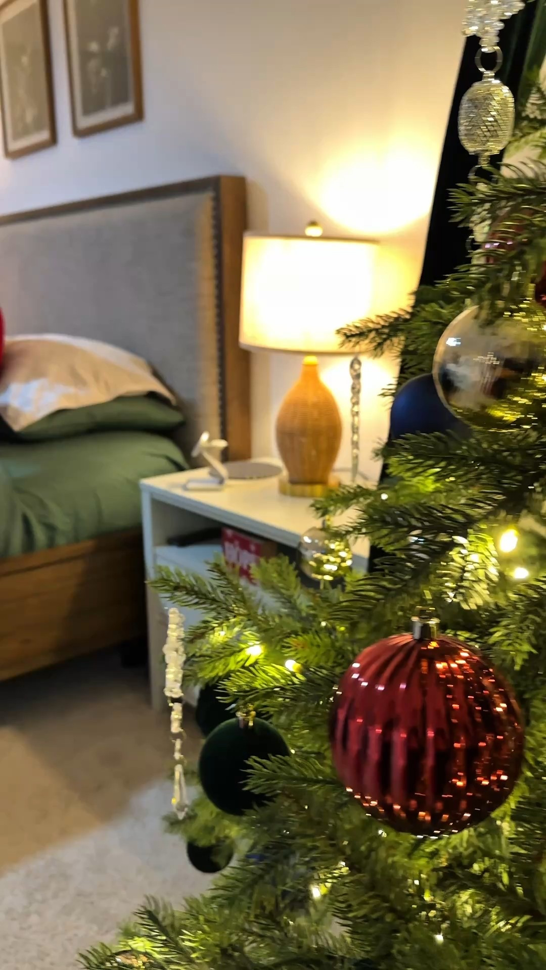 Magic Christmas touches in my bedroom 

#LTKHome #LTKCyberWeek #LTKHoliday