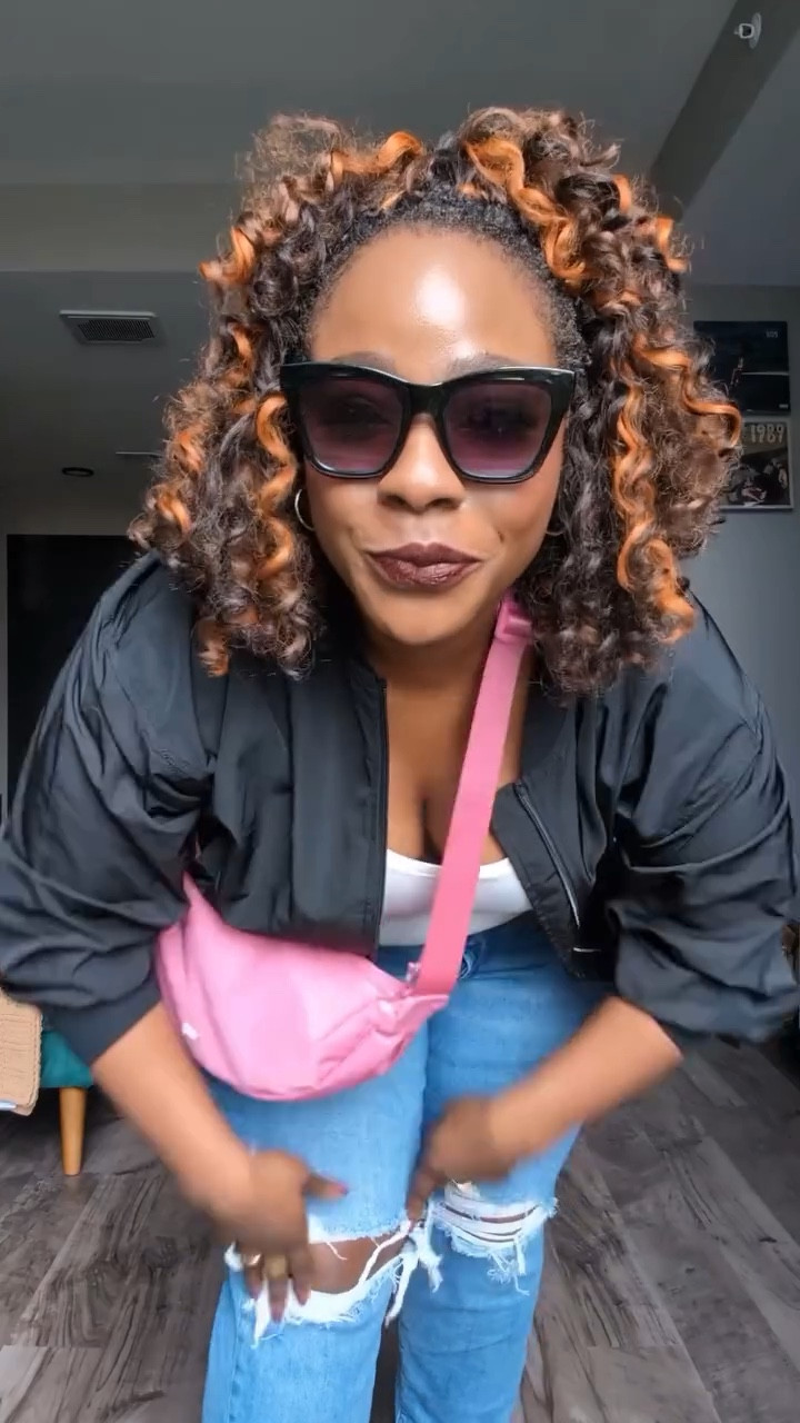 Fall KaM is defrosting, y'all!

And just in case you were wondering, there is not ONE outfit, style, or piece of clothing that we can't wear because of our bodies. Whoever told you that LIED, babe! Stick around for a while. I gotchu 💁🏾‍♀️

#midsizeblogger #size14 #styleover30 #bodyconfidence #atlantablogger