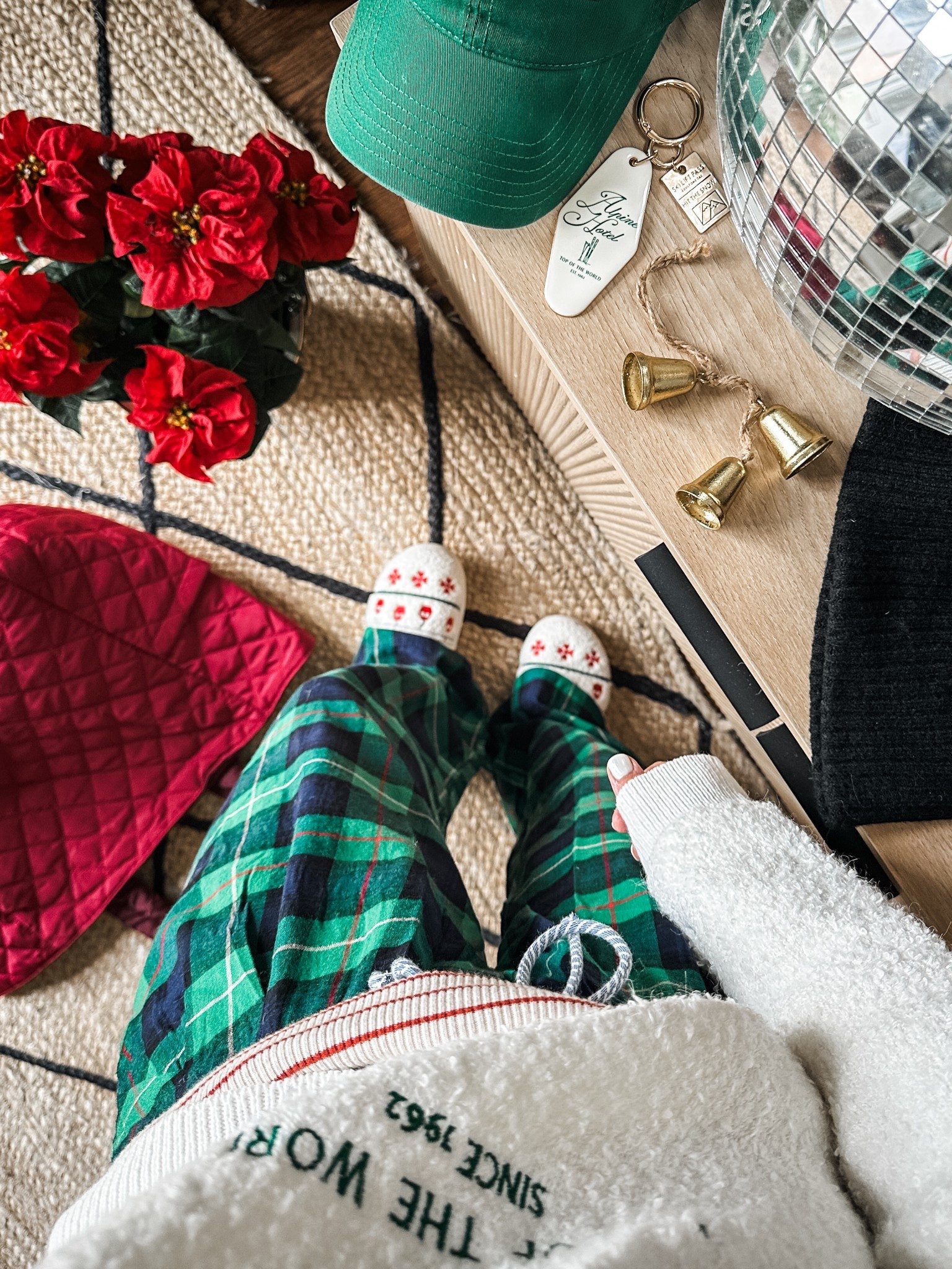 Holiday decor
Holiday PJs
pajamas, slippers, bells
Aerie, Target, Amazonn

#LTKHoliday #LTKmomlife #LTKFindsUnder50