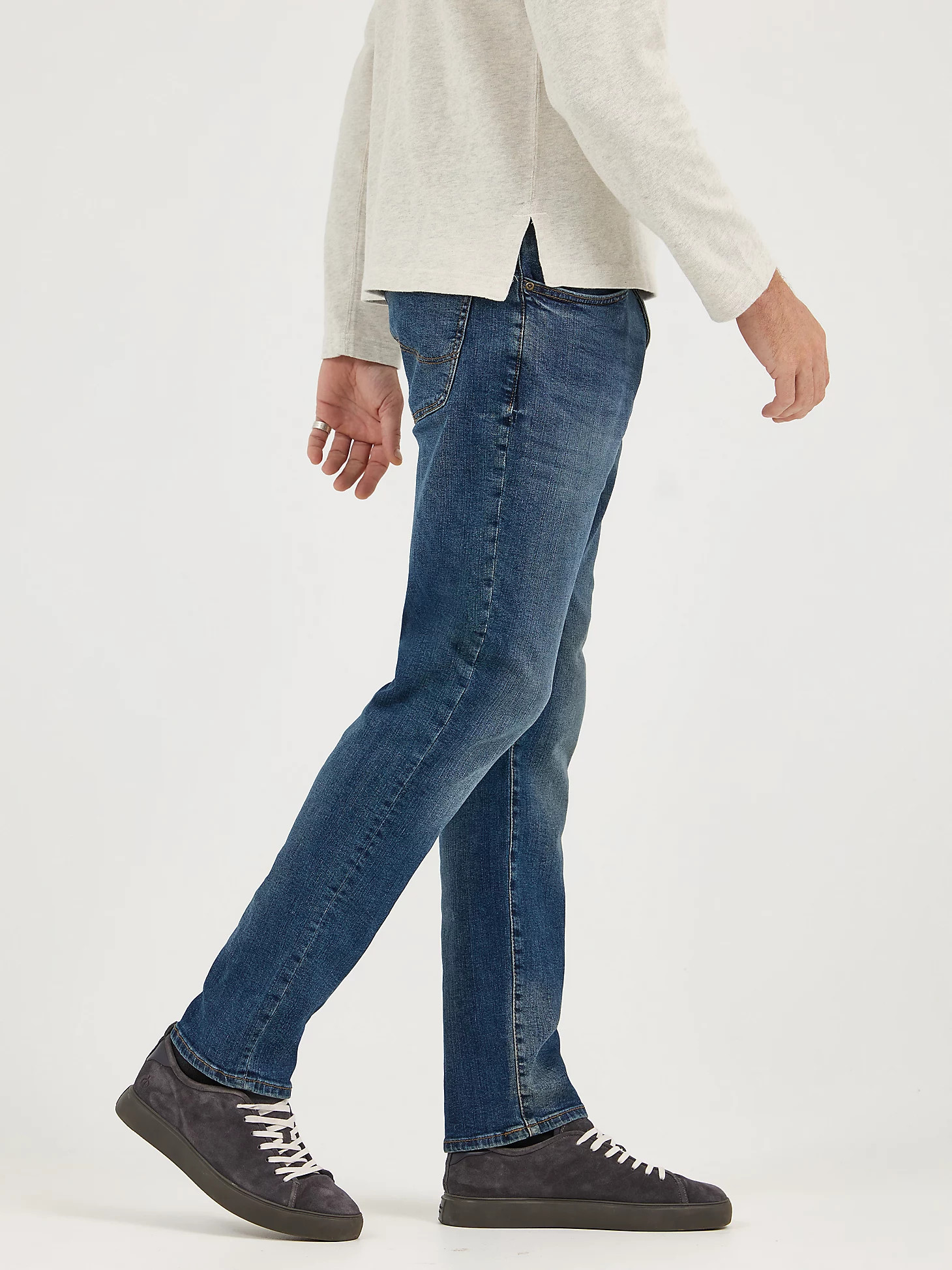 Men's Extreme Motion Straight Fit Tapered Leg Jean | Lee Jeans