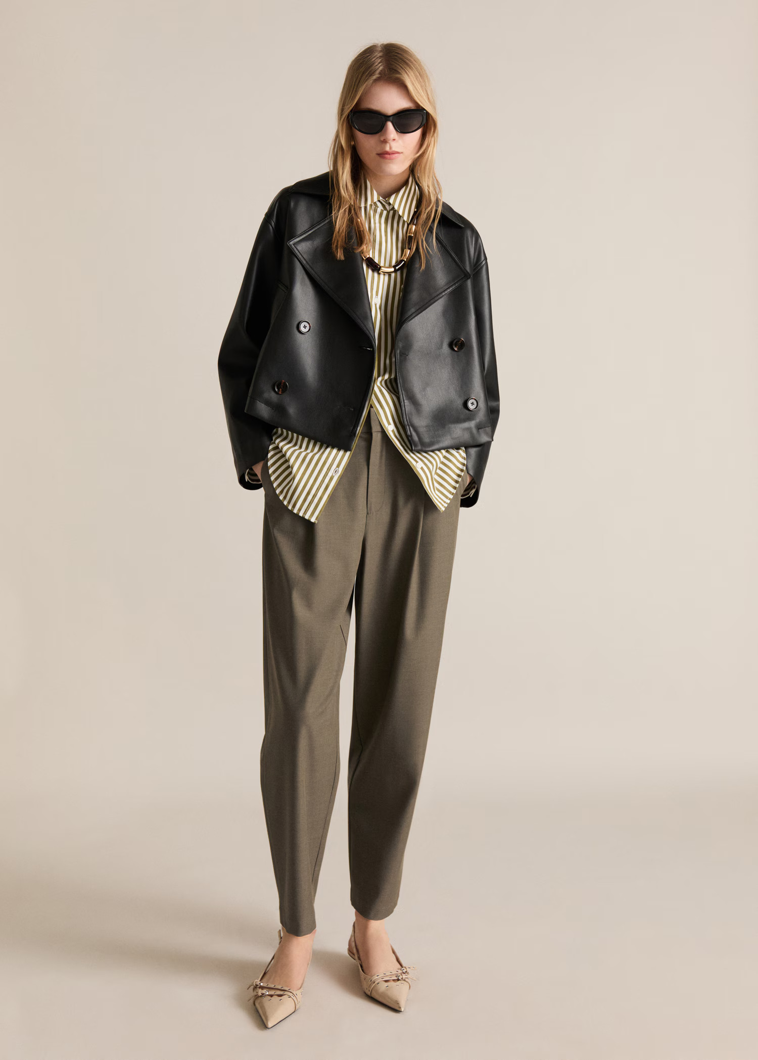 Straight mid-rise trousers - Women | MANGO USA | Mango (US/MX/AU)