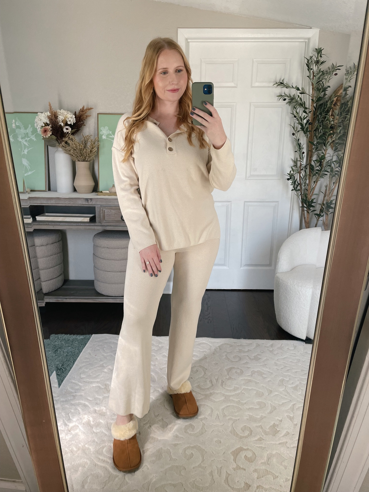 Lounge set // size medium 

#LTKGiftGuide #LTKSeasonal #LTKHoliday