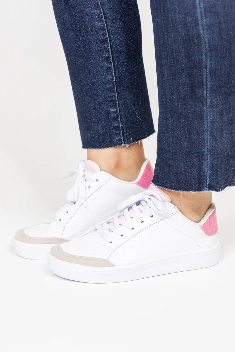 Nora Sneakers | Avara