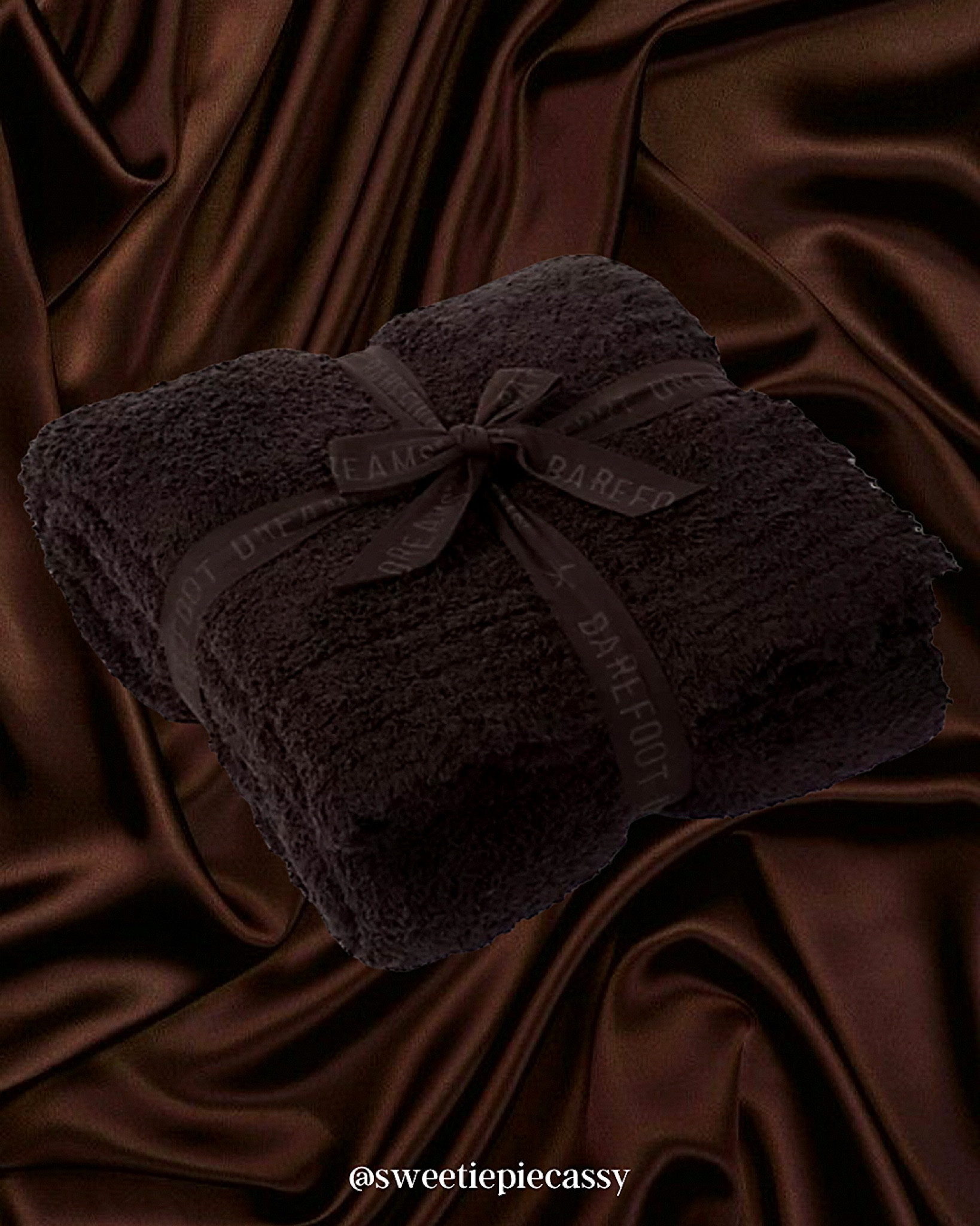 𝐐𝐕𝐂; 𝐁𝐀𝐑𝐄𝐅𝐎𝐎𝐓 𝐃𝐑𝐄𝐀𝐌𝐒 𝐒𝐀𝐋𝐄𝐒 

𝑺𝒖𝒄𝒉 𝒈𝒓𝒆𝒂𝒕 𝒈𝒊𝒇𝒕 𝒊𝒅𝒆𝒂𝒔 𝒇𝒐𝒓 𝒂𝒏𝒚 𝒇𝒂𝒎𝒊𝒍𝒚, 𝒌𝒊𝒅 𝒐𝒓 𝒇𝒐𝒓 𝒚𝒐𝒖𝒓𝒔𝒆𝒍𝒇 (𝒂𝒔 𝒔𝒐𝒎𝒆 𝒂𝒓𝒆 𝒐𝒏 𝒔𝒂𝒍𝒆)! 𝑩𝒂𝒓𝒆𝑭𝒐𝒐𝒕 𝒅𝒓𝒆𝒂𝒎 𝒃𝒍𝒂𝒏𝒌𝒆𝒕𝒔 𝒂𝒓𝒆 𝒕𝒓𝒖𝒍𝒚 𝒐𝒏𝒆 𝒐𝒇 𝒂 𝒌𝒊𝒏𝒅!💫 #LTKIt

📍𝐏𝐒: 𝐍𝐞𝐰 𝐭𝐨 𝐐𝐕𝐂? 𝐔𝐬𝐞 𝐜𝐨𝐝𝐞 ‘𝐇𝐎𝐋𝐈𝐃𝐀𝐘’ 𝐟𝐨𝐫 $15 𝐨𝐟𝐟 𝐲𝐨𝐮𝐫 𝐟𝐢𝐫𝐬𝐭 𝐩𝐮𝐫𝐜𝐡𝐚𝐬𝐞!

𝐒𝐡𝐨𝐩 𝐚𝐥𝐥 𝐭𝐡𝐞𝐬𝐞 𝐥𝐨𝐨𝐤𝐬 𝐰𝐢𝐭𝐡 𝐦𝐲 𝐋𝐈𝐊𝐄𝐭𝐨𝐊𝐍𝐎𝐖.𝐢𝐭 𝐚𝐩𝐩 ✨

#barefootdreams #qvc #sales #luxuryblankets #home #decorinspo #kitchendecor #interiordesigner #livingroomdecoration #interiorandhome #livingroomdesign #homedeco #homeinspiration #decor #homestyle #babyblankets #giftideas #holidaysales #holidaygiftguide #homestyle #homestyling #instadecor #loungewear #lounge #newborngifts #newborn #momlife #momtobe #babyshower #kids

#LTKGiftGuide #LTKCyberweek #LTKHoliday