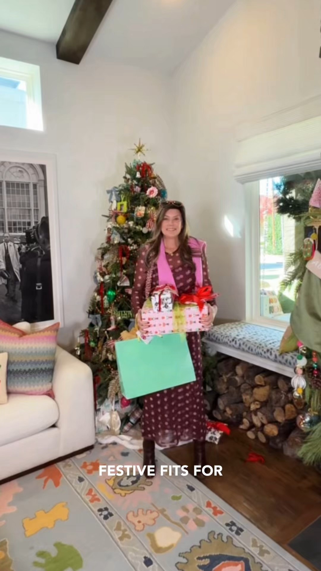 If your outfit isn't making a statement, are you even celebrating? Holiday brunches, festive dinners, or just lounging in style, these are your go-tos! 👚🎀🥂✨

#LTKHoliday #LTKootd #LTKgrwm