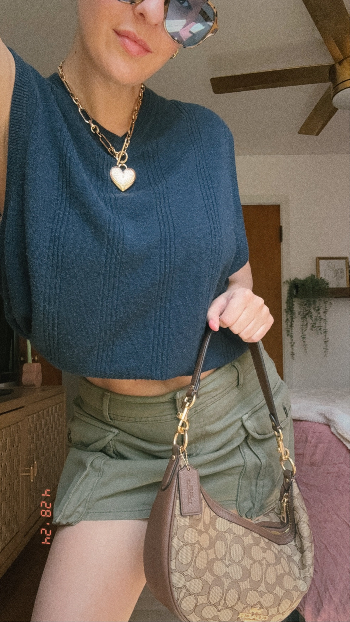 sweater vest was thrifted (Dockers mens L) and necklace came from Marshall’s✨


#LTKitbag #LTKshoecrush #LTKstyletip