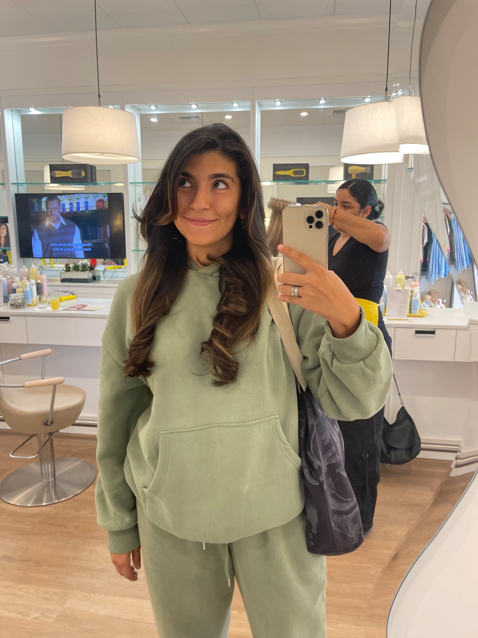 BEST ARITZIA COMP FOR LESS THAN HALF THE PRICE— Comfiest sweat pant set there is for less than what you think !!!

#LTKFindsUnder50 #LTKTravel #LTKSaleAlert