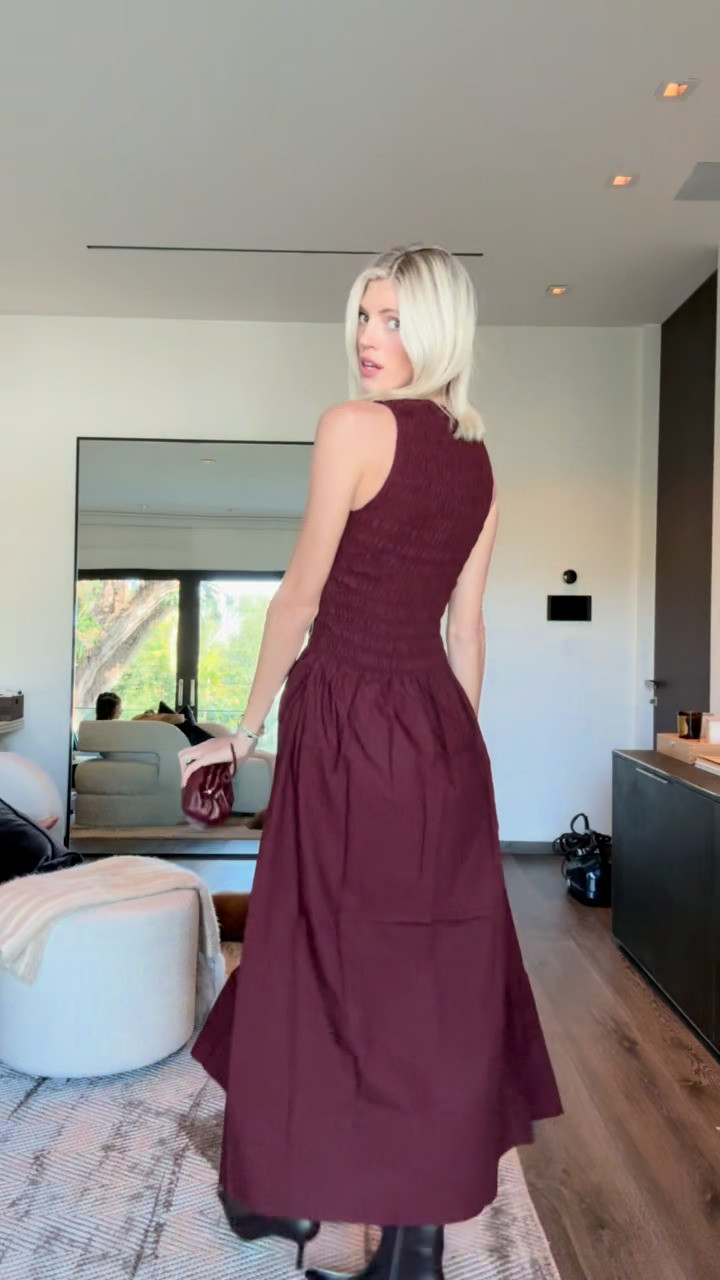 I love this color and it is absolutely stunning! Would be great with a cardigan/ blazer for winter, or with a sandal for summer.  

 

#LTKWatchNow #LTKStyleTip