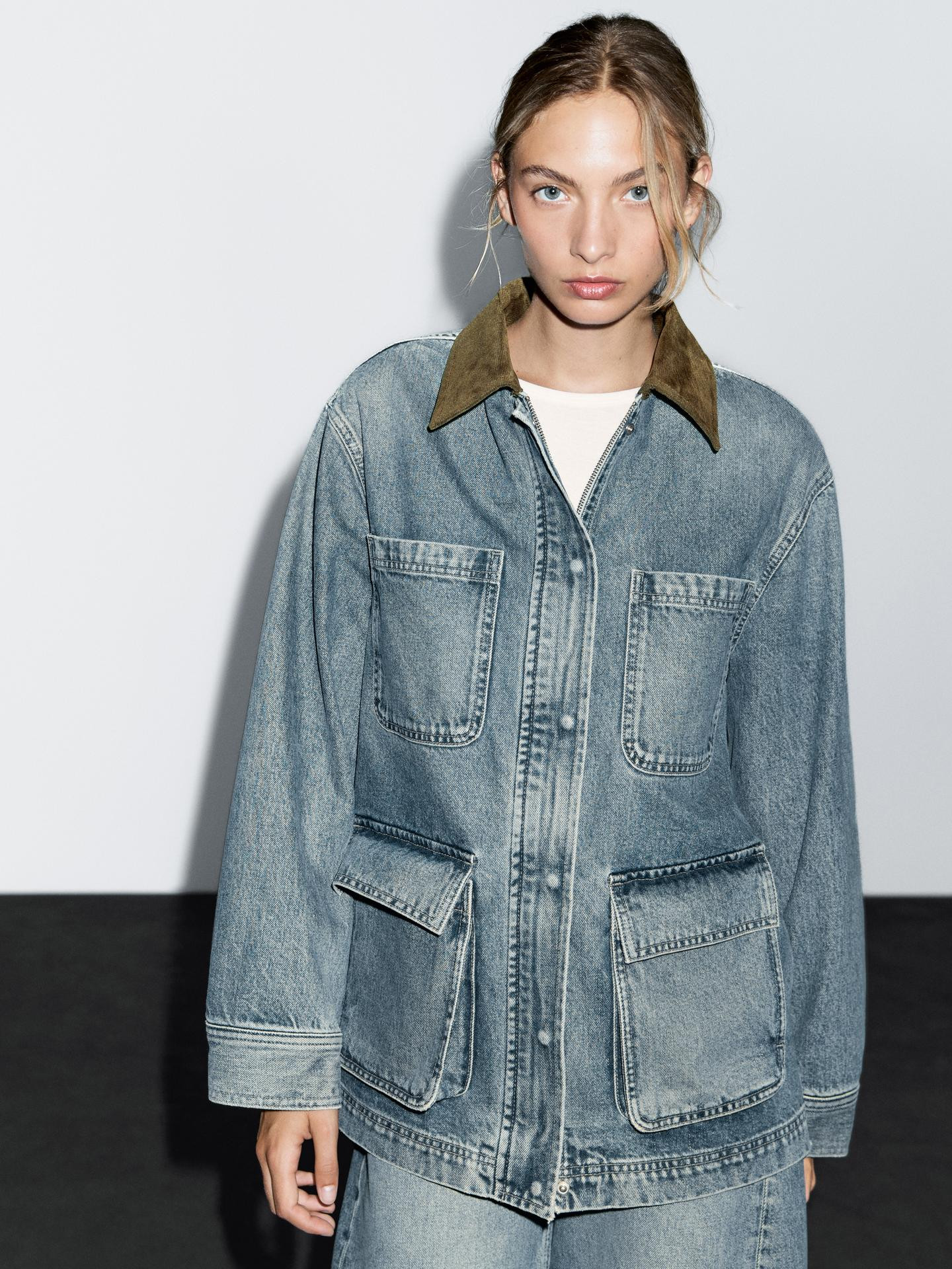 Denim jacket with pockets | Massimo Dutti US